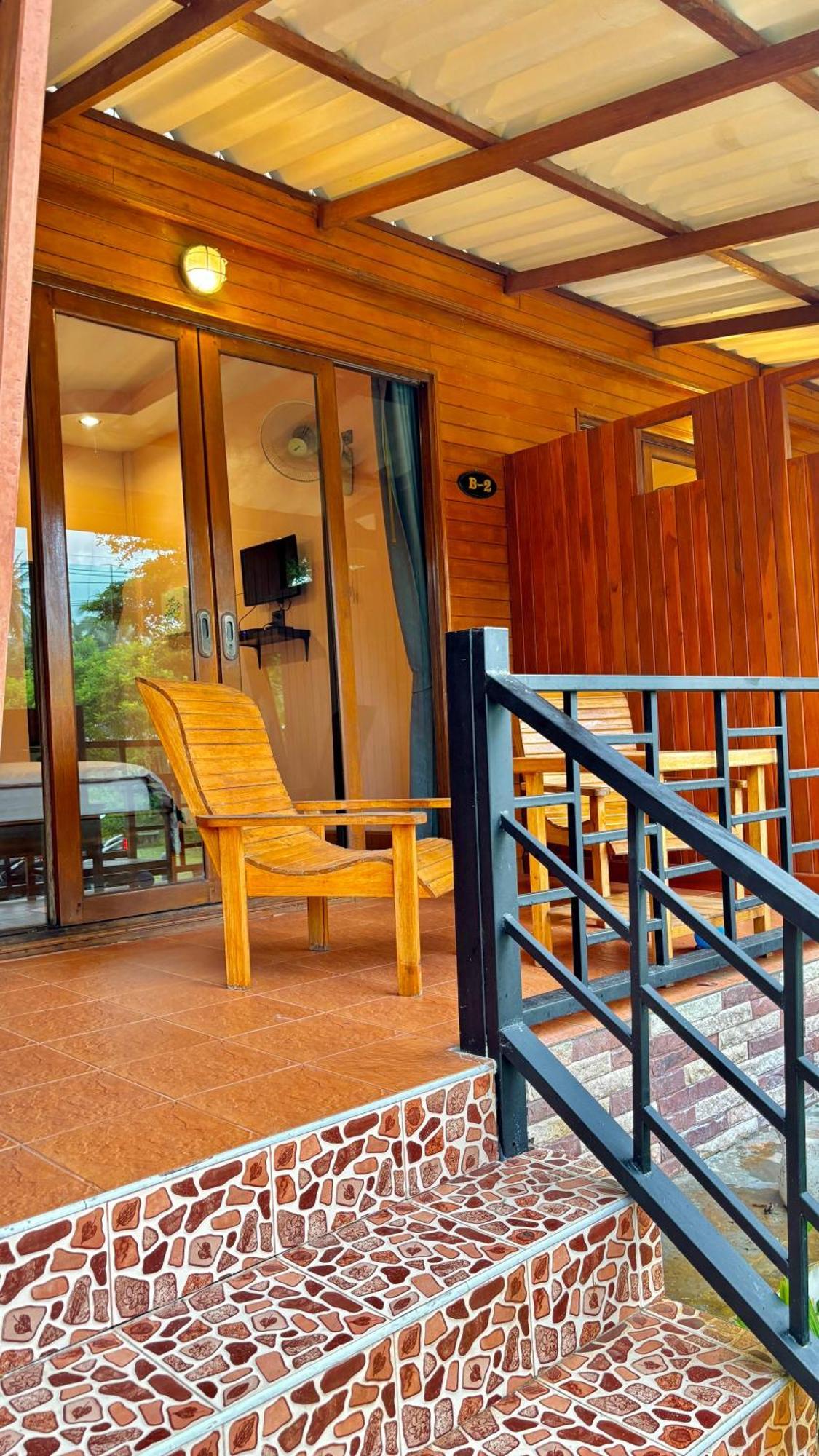 Aow Thai Homestay Ban Hin Dam Exterior foto